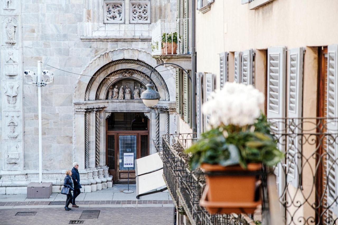 La Finestra Sul Duomo - The House Of Travelers Apartment Como Ngoại thất bức ảnh